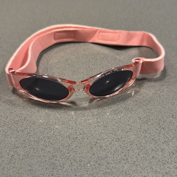 BUNDLE | baby girl accessories | sunglasses, mittens, head bands - Picture 4 of 5